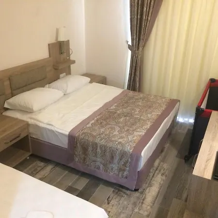 Arsi Enfi Hotell 4*